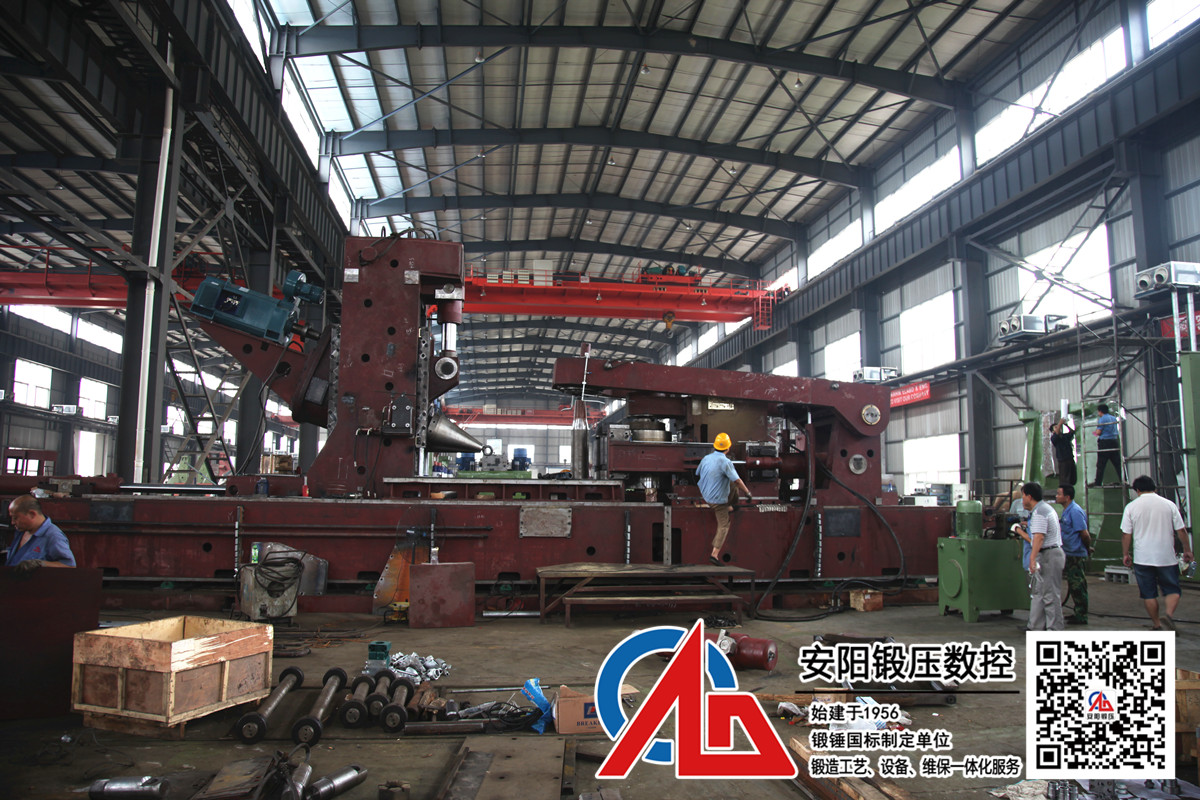 3米碾環(huán)機裝配.jpg